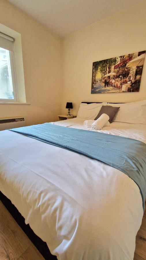 Glen Abhainn Standard Budget Accommodation Athlone Eksteriør bilde